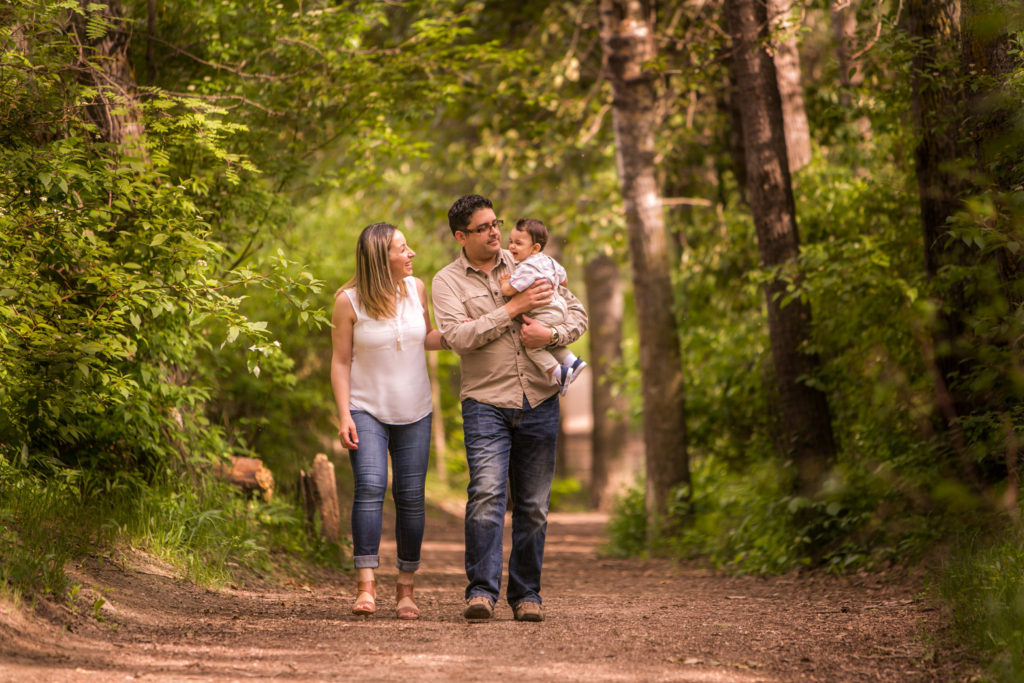 Gill family photography session in Edmonton river valley