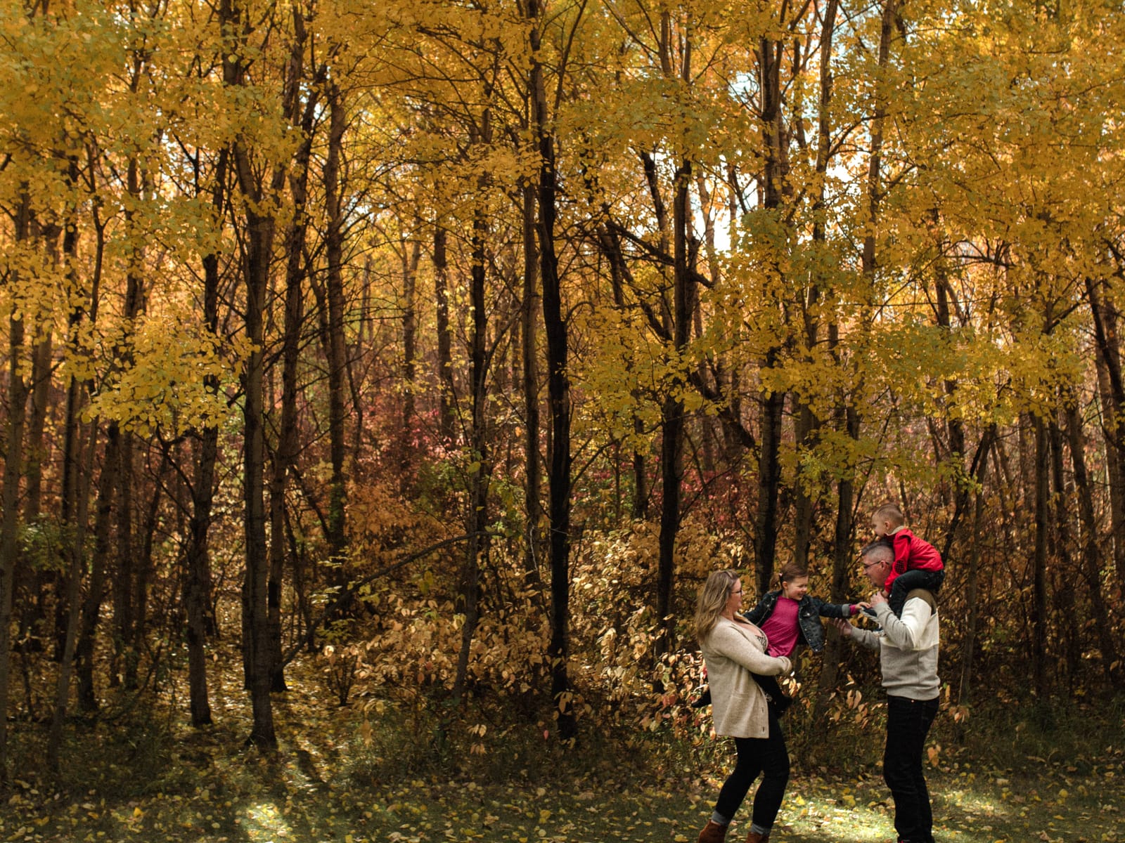 Edmonton family photography by MH Photography