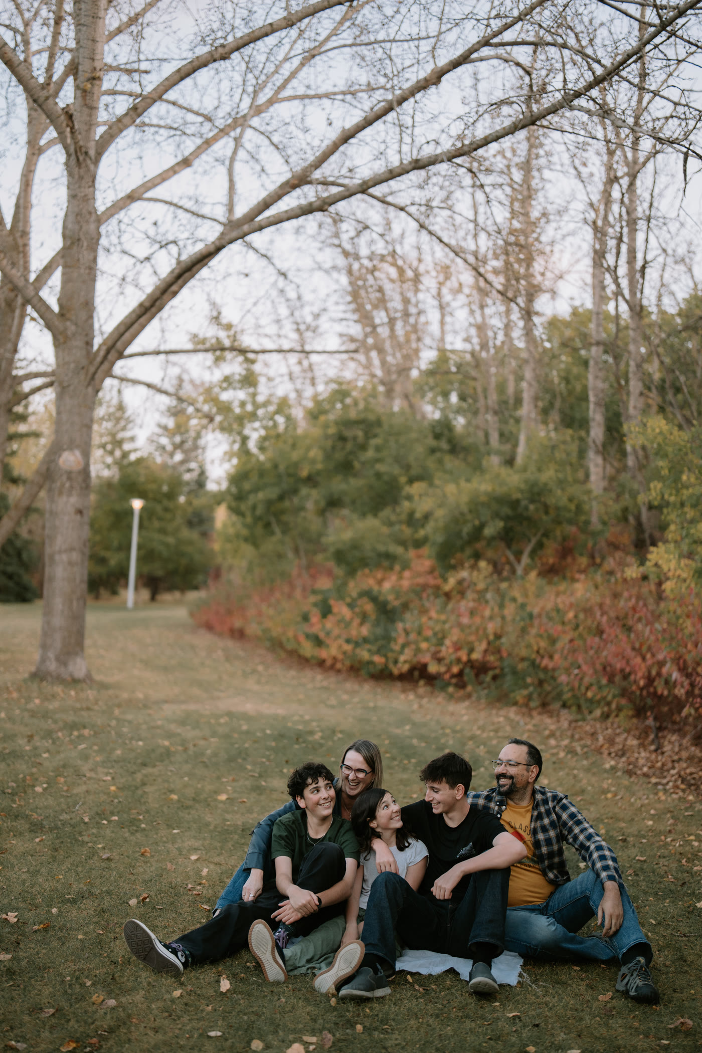 Family photography Edmonton — outdoor family 2