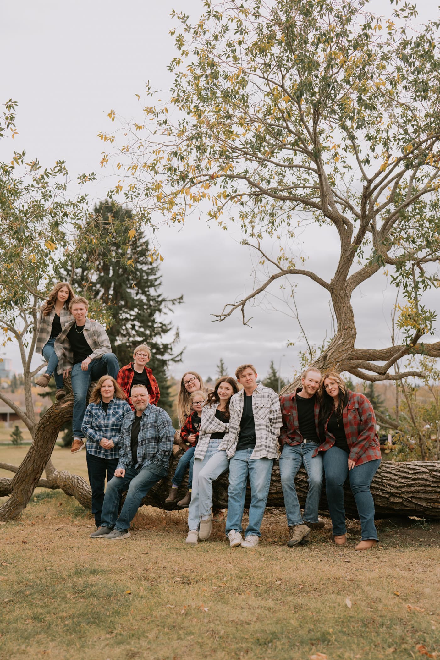 Family photography Edmonton — autumn warmth