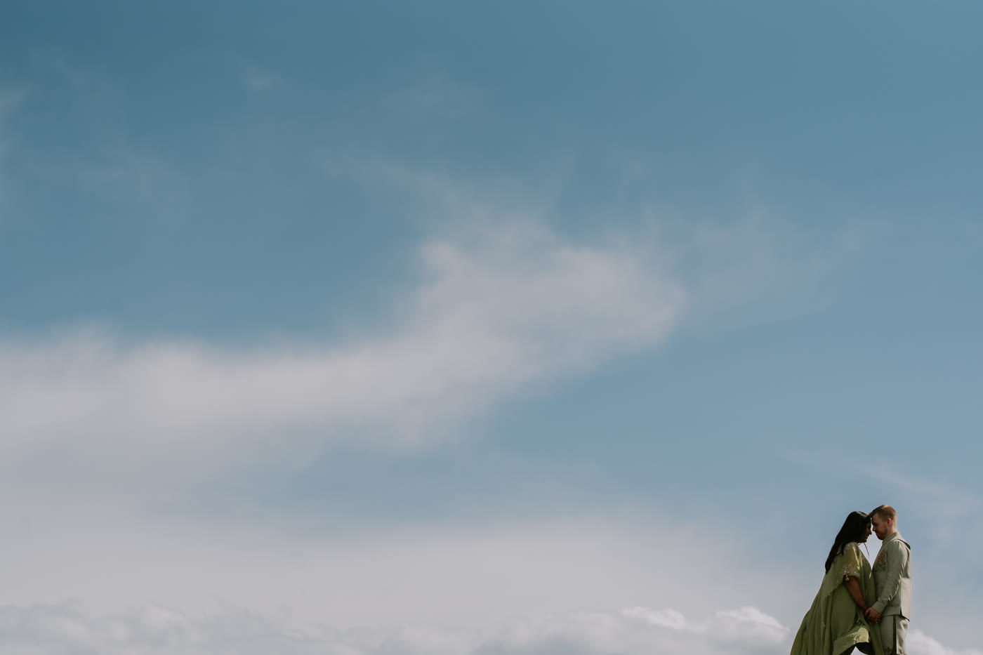 Indian wedding photography Edmonton — mehndi hands