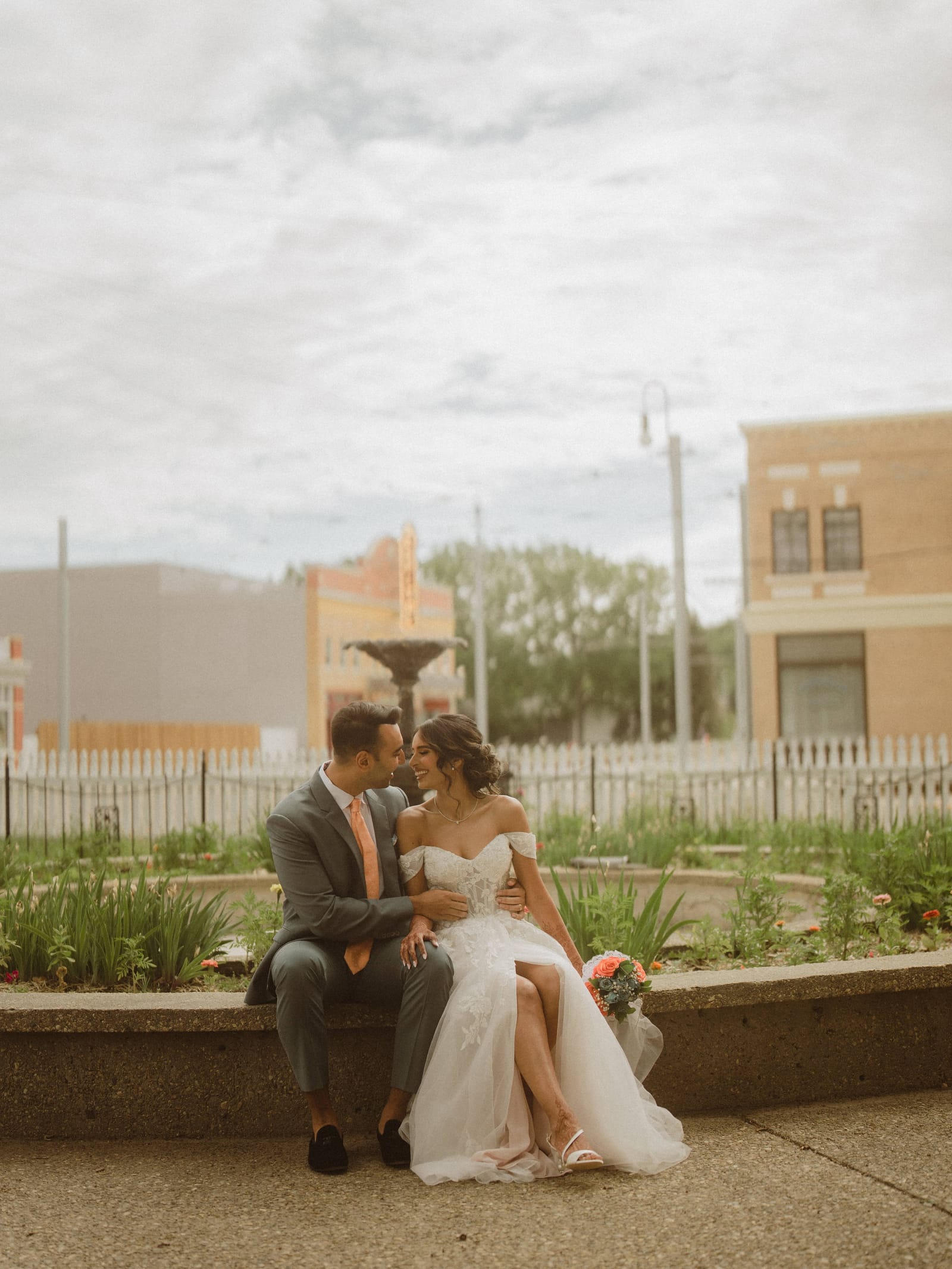 Indian wedding photography Edmonton — Indian wedding couple